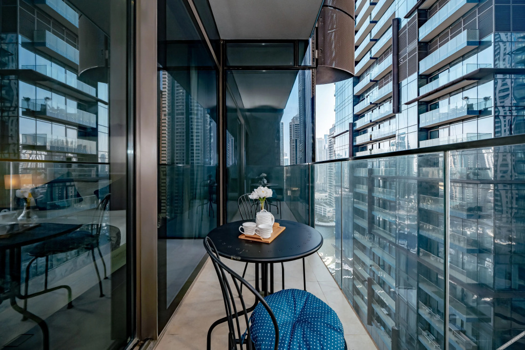 Дубай: Marina Gate I by Deluxe Holiday Homes
