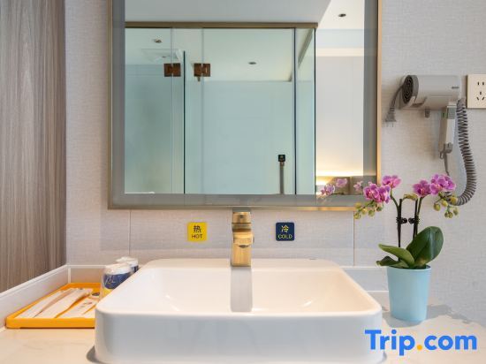 Синьсян: 7 Days Premium· Xinxiang Huojia Zhongshan Road Hotel