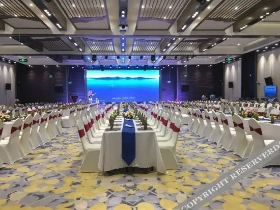 Хойчжоу: Huidong Financial Street Jinxi Lijing Qianxi Holiday Hotel