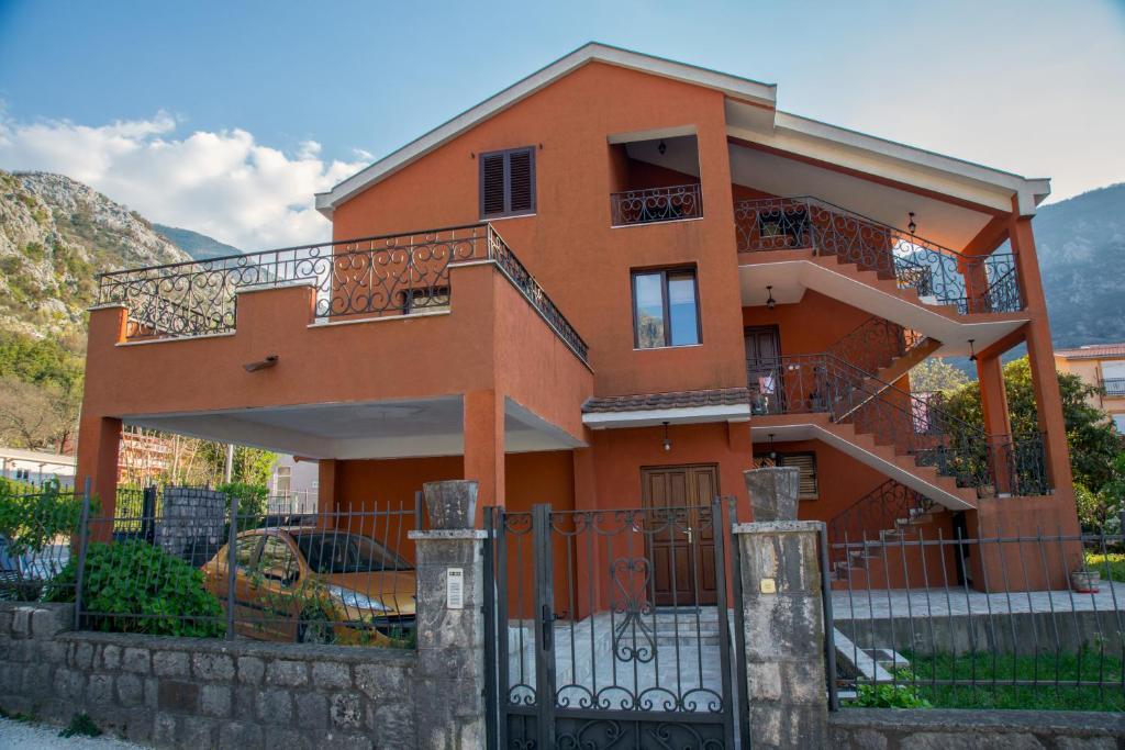 Котор: Apartment Atina