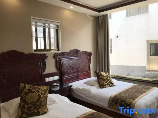 Вэйнань: Huayin Jiayi Hotel