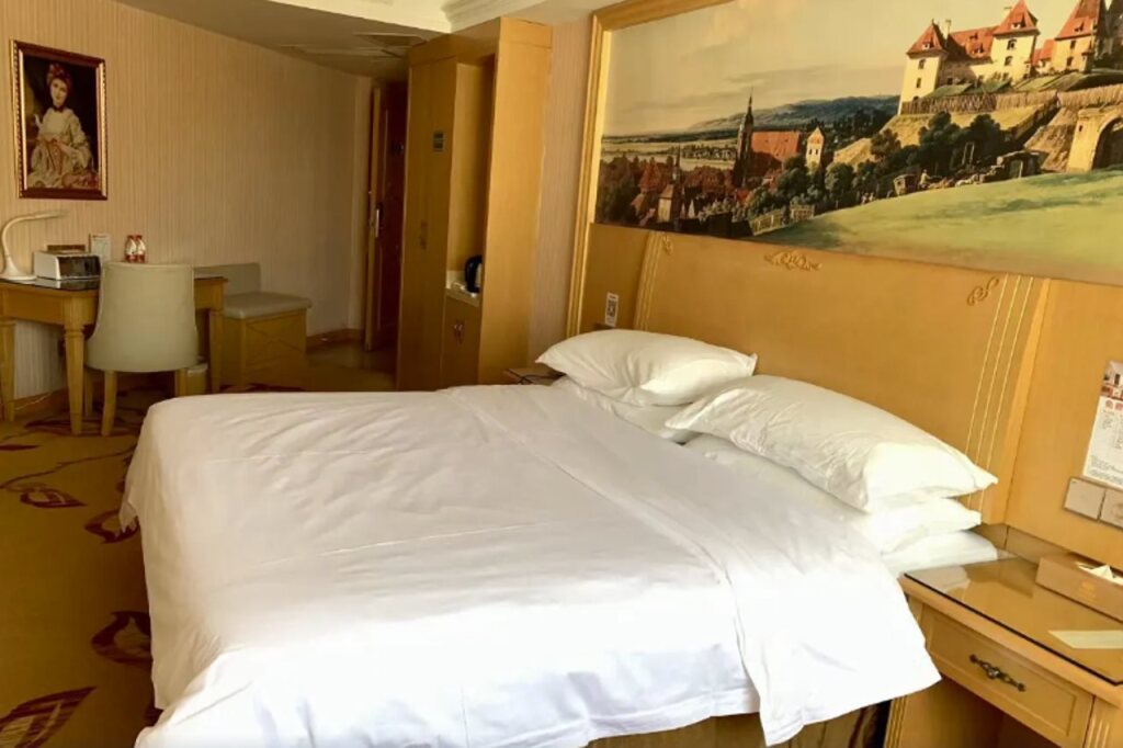 Хойчжоу: Vienna Hotel Guangdong Huizhou Jiangbei Railway Station