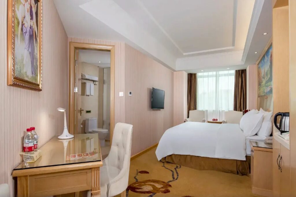 Хойчжоу: Vienna Hotel Guangdong Huizhou Jiangbei Railway Station