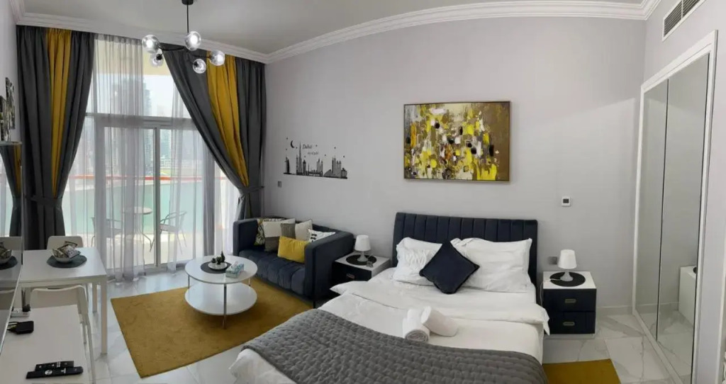 Дубай: Millennium Binghatti Residence