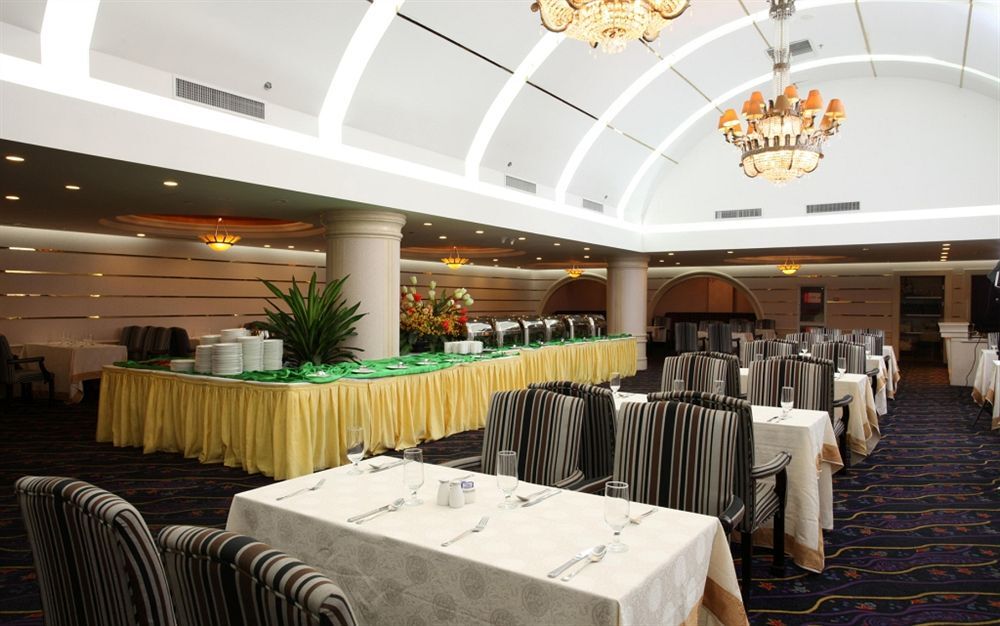 Пекин: Beijing Four Seasons Royal Garden International Hotel