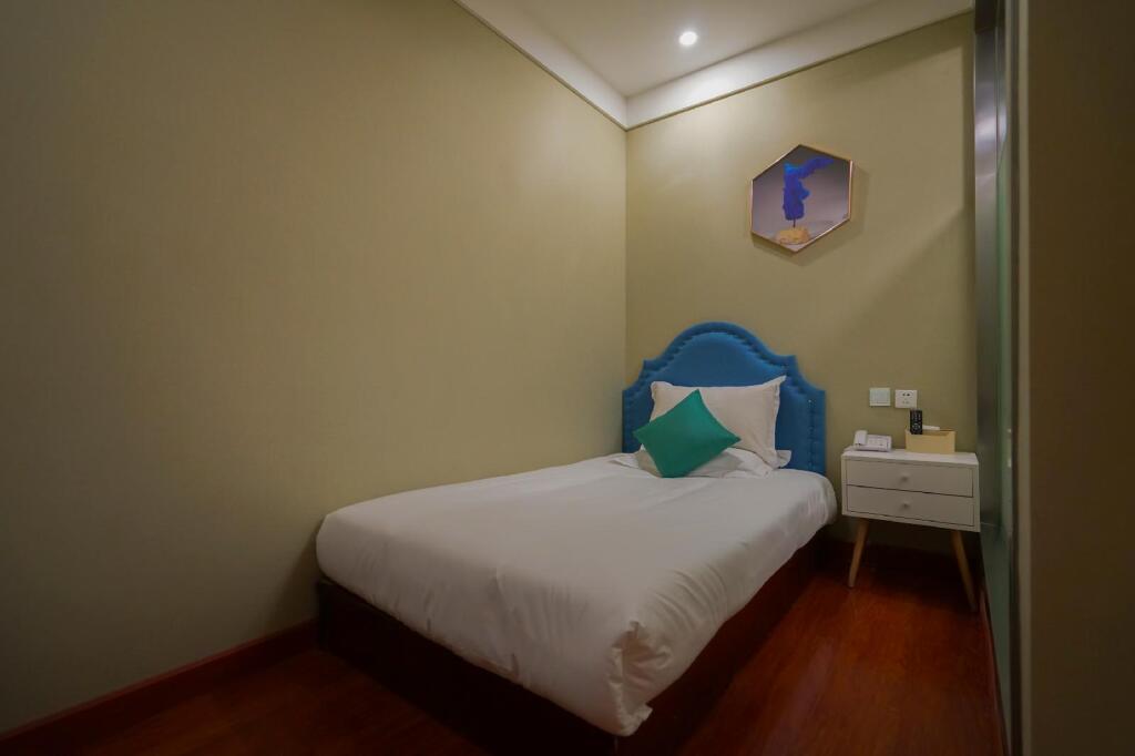 Пекин: Peking Uni Hotel (Shijingshan Wanda Plaza)