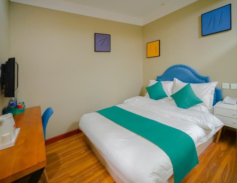 Пекин: Peking Uni Hotel (Shijingshan Wanda Plaza)