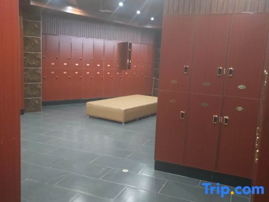Миян: Dongyong Hot Spring Hotel