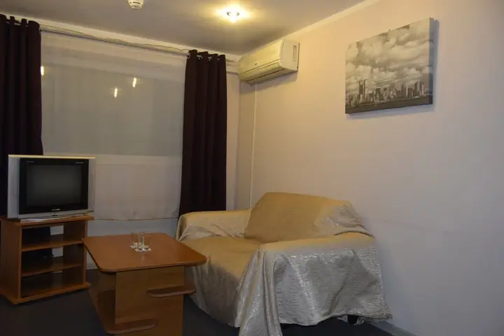 Hotel Nezhinsky — фото 1