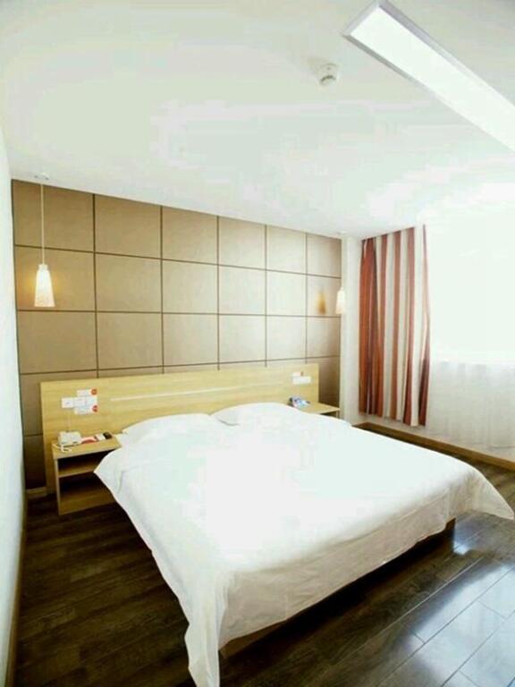 Лоян: Thank Inn Plus Hotel Henan Luoyang Longmen High-speed Railway Station Longmen Grottoes