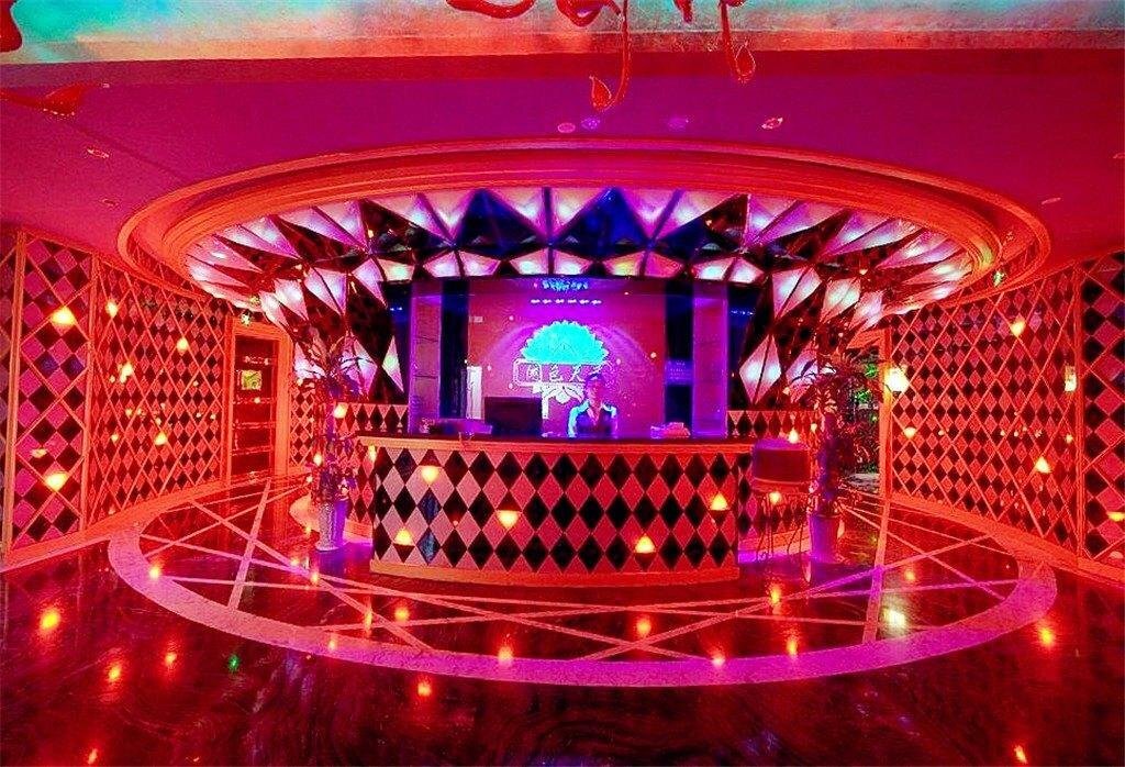 Ичан: Imperial Court Hotel Gezhouba VIP Building