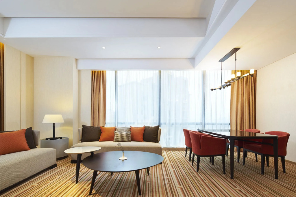Гуйлинь: Four Points by Sheraton Guilin, Lingui