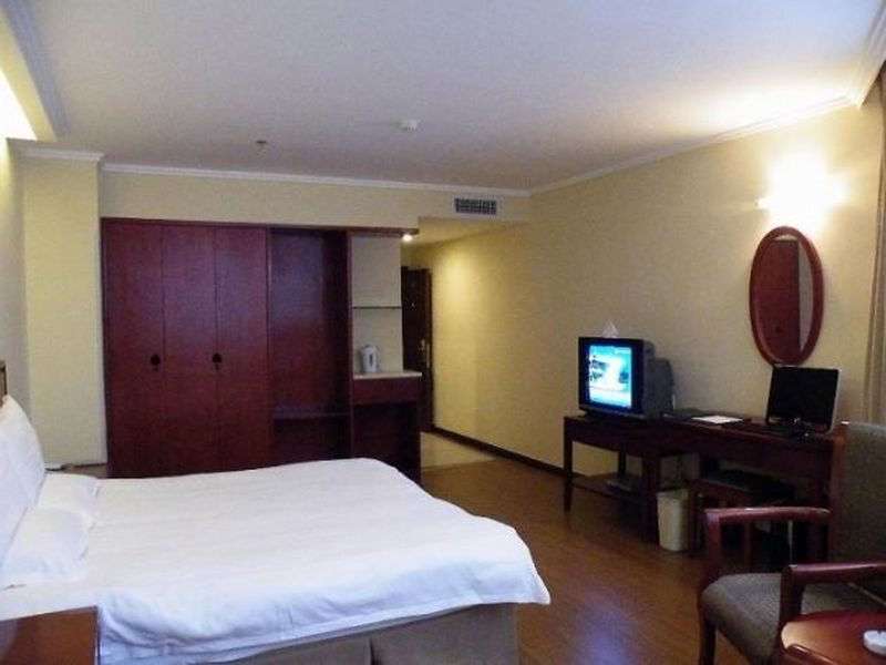 Чжэньцзян: GreenTree Inn Jiangsu Zhenjiang Yidu Building Materials city Express Hotel