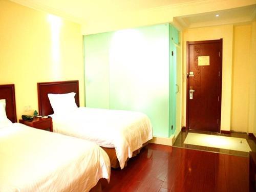 Хецзе: GreenTree Inn Shandong Heze Development Zone Guangzhou Road Yuehua Express Hotel