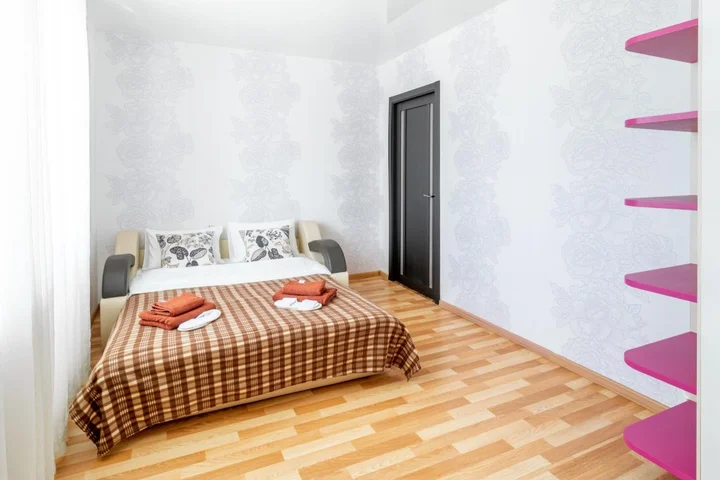Нижний Новгород: RentHouse (РентХаус) на Волжской набережной