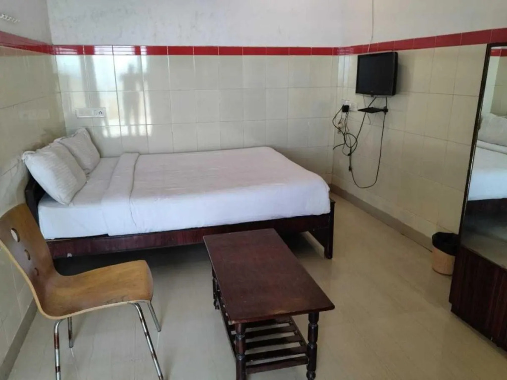 Шамшабад: Oyo Flagship 81481 Hotel Anix Residency