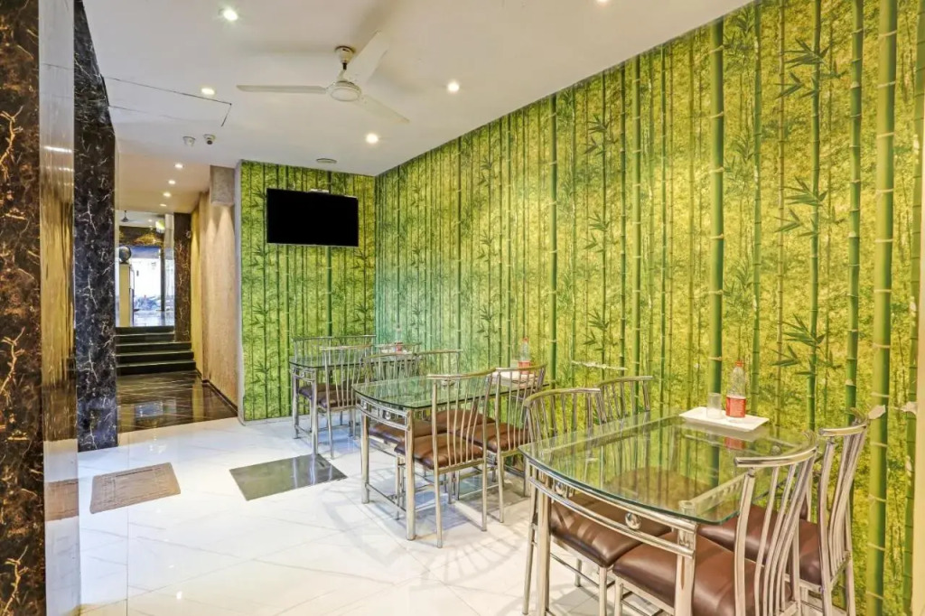 Мумбаи: Collection O 80650 Hotel Kiwi International