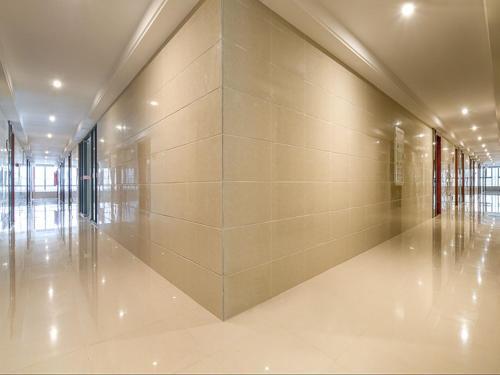 Хойчжоу: Vienna International Hotel Huizhou Daya Bay Century City