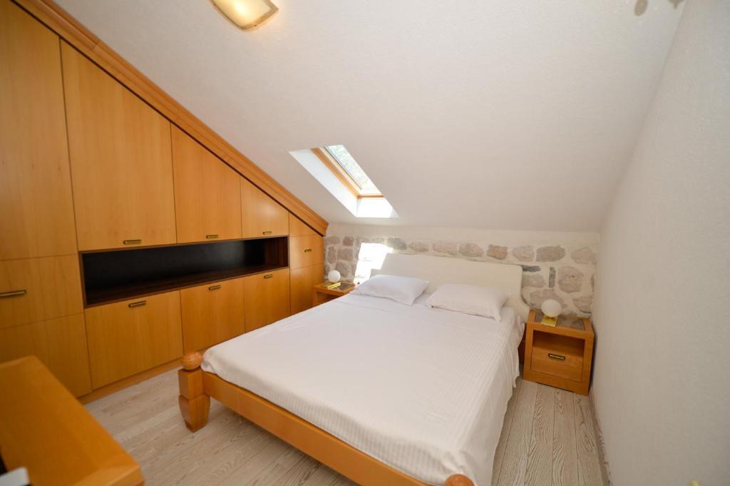 Доброта: Seaside House Kotor