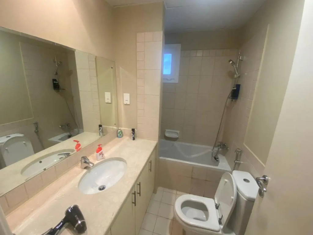 Дубай: Spacious 4-bedroom villa, children friendly