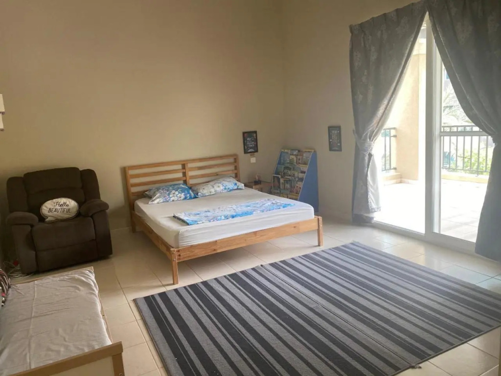Дубай: Spacious 4-bedroom villa, children friendly