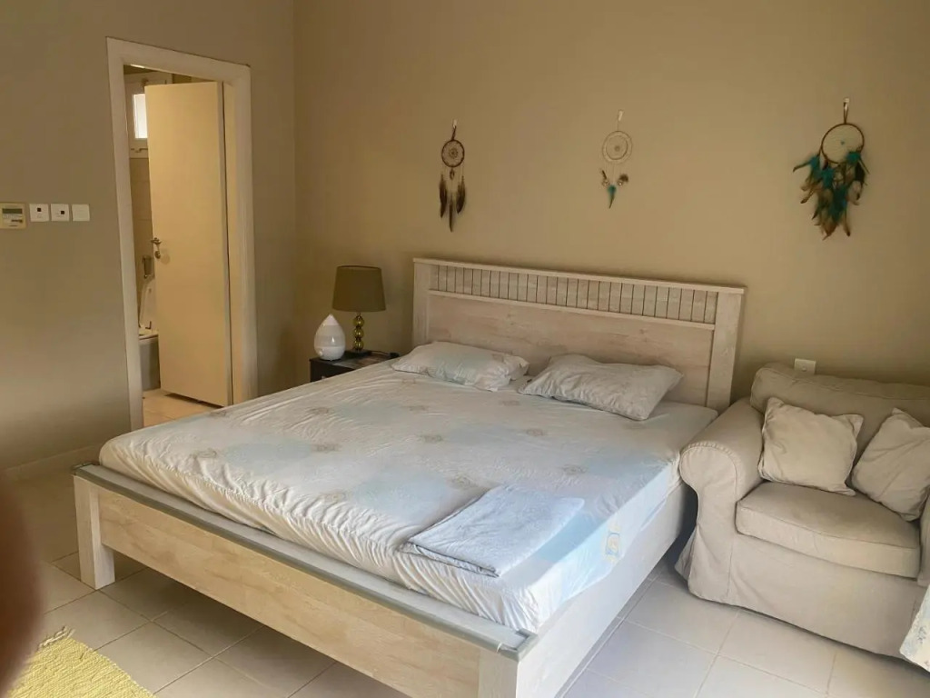 Дубай: Spacious 4-bedroom villa, children friendly