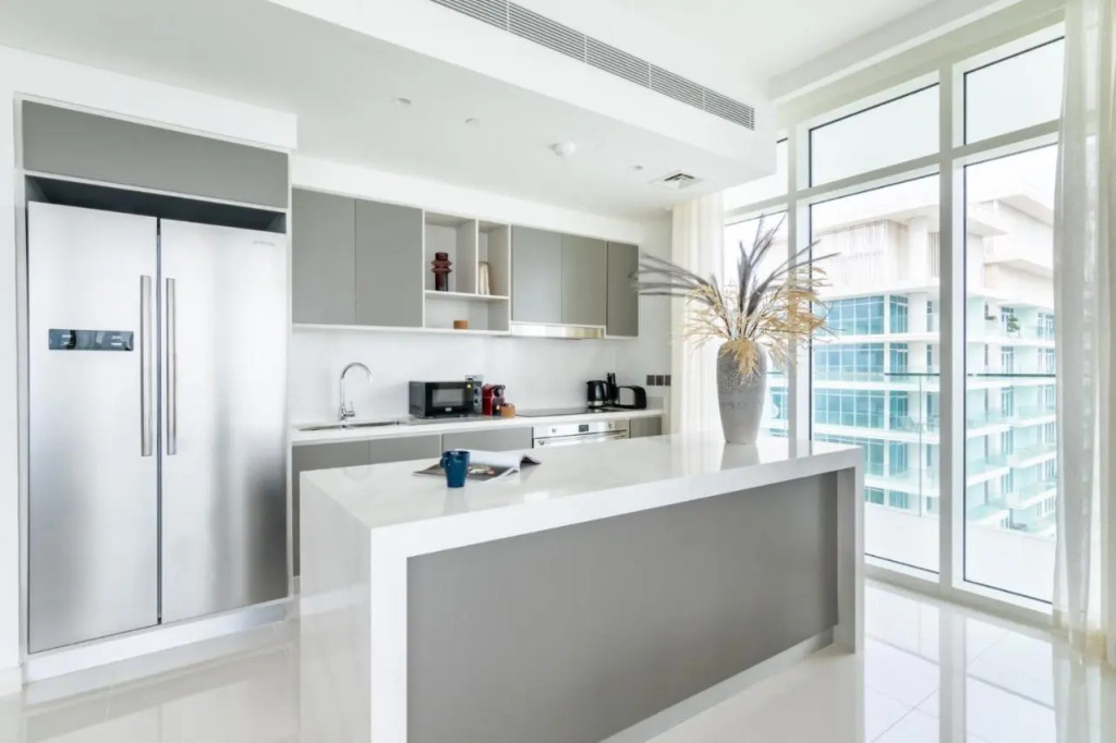 Дубай: The Smart Concierge - Sunrise Bay Tower 1