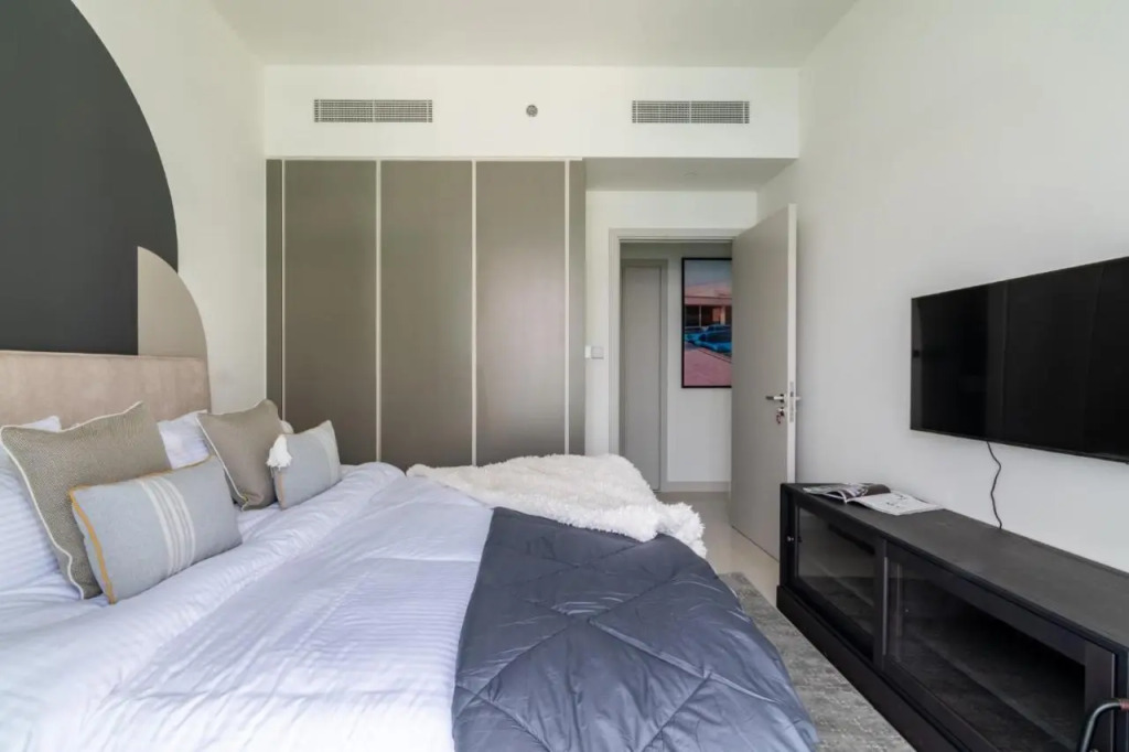 Дубай: The Smart Concierge - Sunrise Bay Tower 1