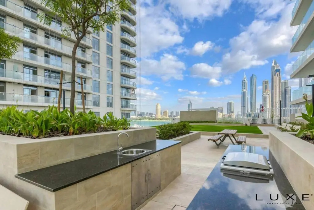 Дубай: Sunrise Bay - Ultra Luxury Emaar Beachfront - Private Beach And Pool