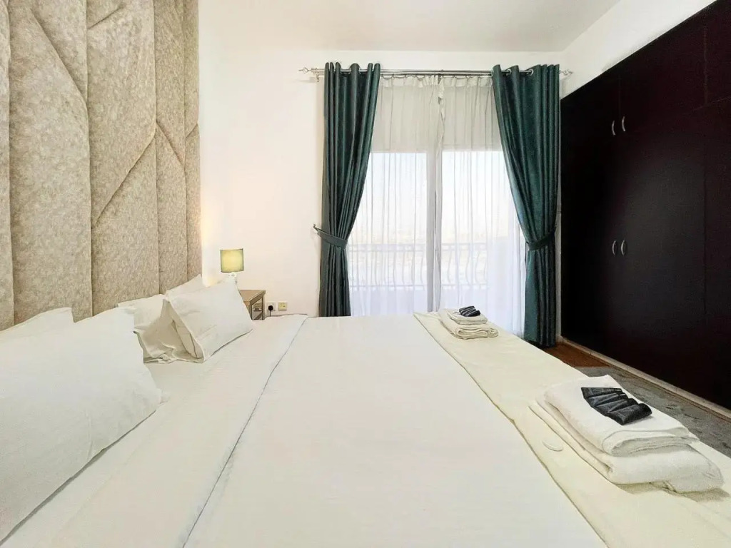 Дубай: Relaxing 1 Bedroom with All Facilities