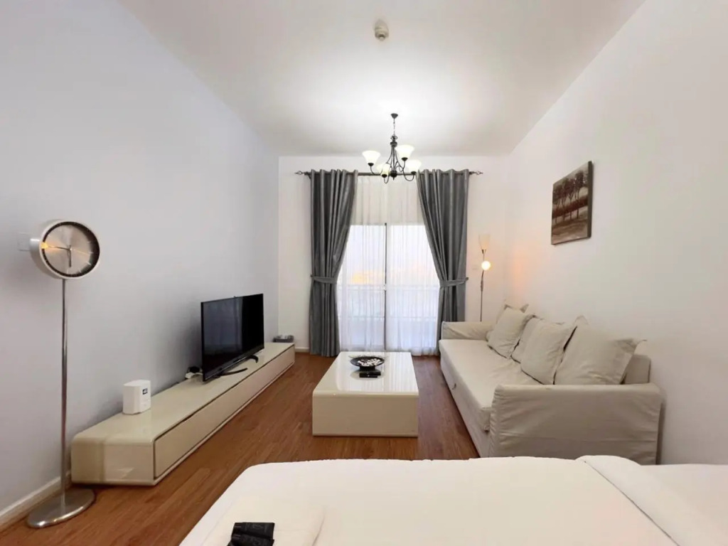 Дубай: Relaxing 1 Bedroom with All Facilities
