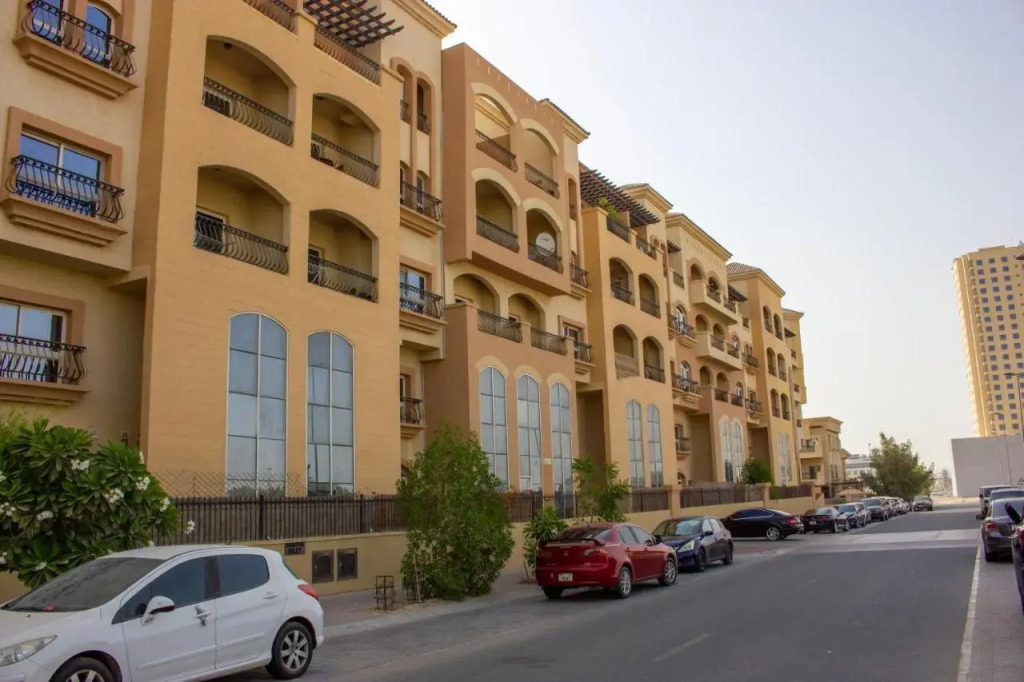 Дубай: Relaxing 1 Bedroom with All Facilities