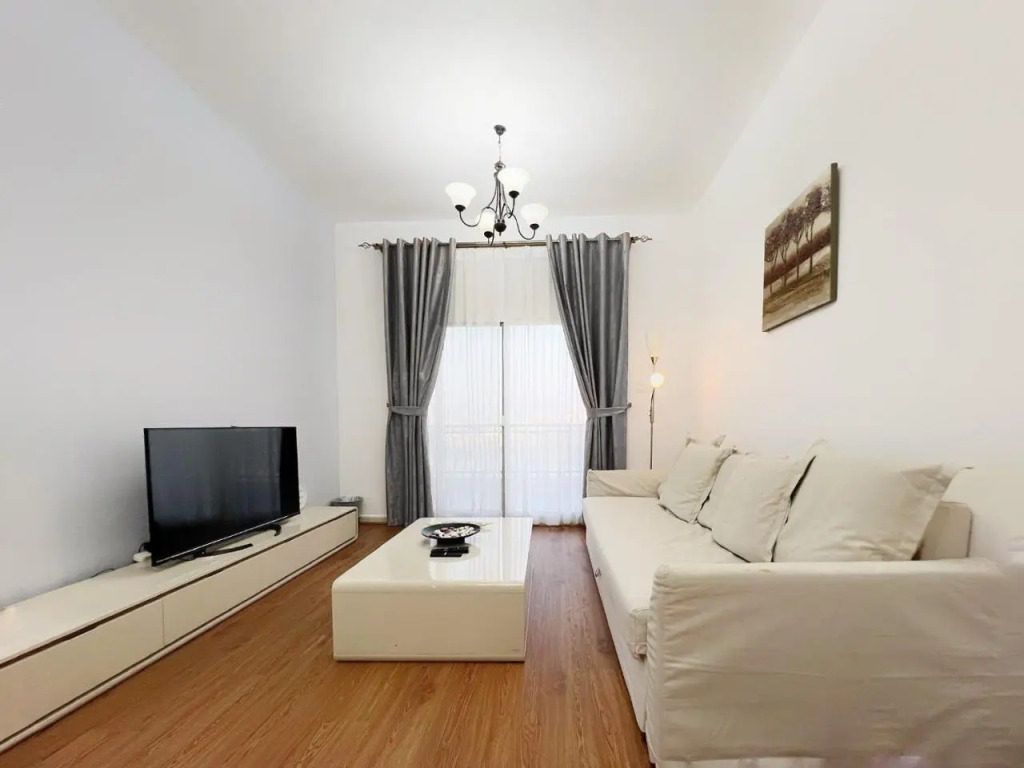 Дубай: Relaxing 1 Bedroom with All Facilities