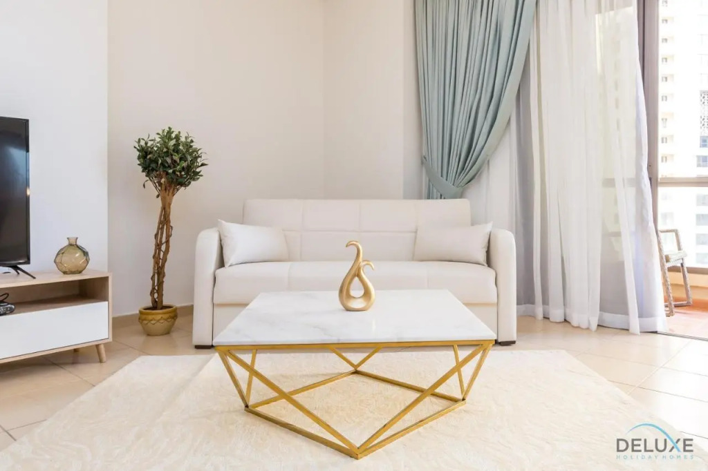 Pool Views Studio Minutes Away To Jbr Beach, Rimal 3 by Deluxe Holiday Homes — фото 3