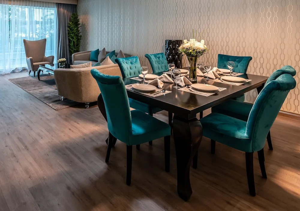 Дубай: Dubai Marina - Jumeirah Living Marina Gate 3 3804