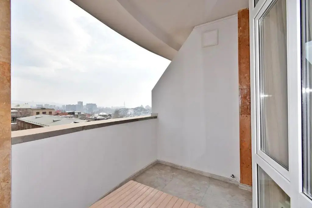 Panorama hotel on Baghramyan avenue — фото 1