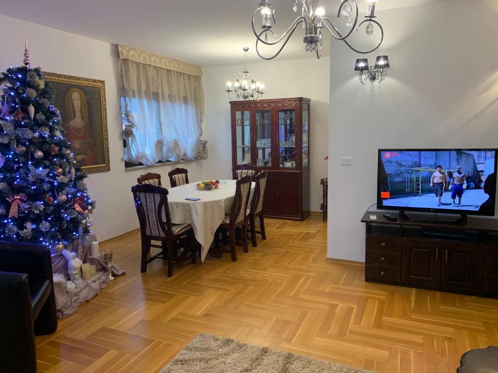 Бар: Panorama Bar 2 bedroom