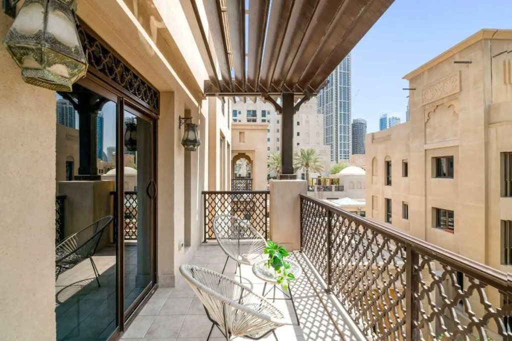 Дубай: Silkhaus exclusive 1BDR in Downtown Dubai Old Town