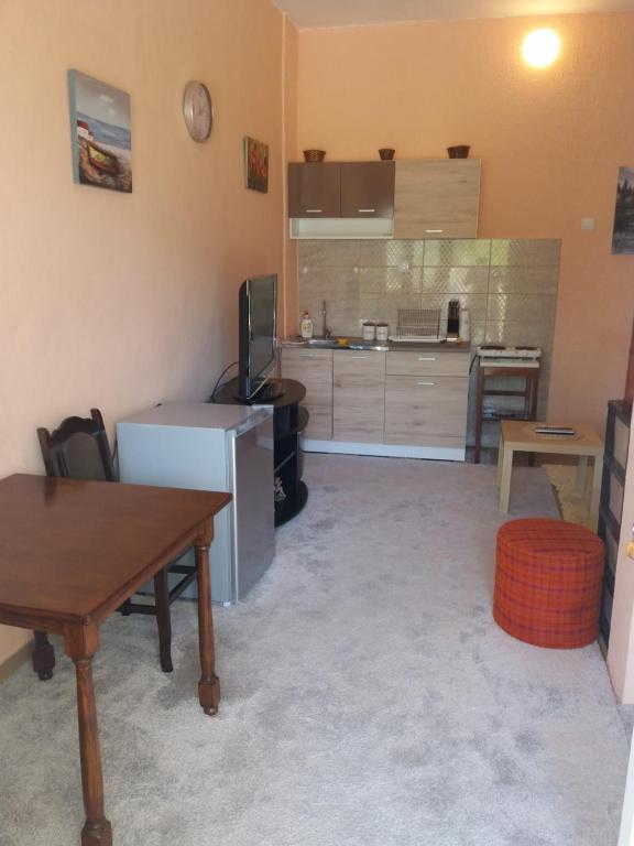 Доброта: Apartment Deki studio