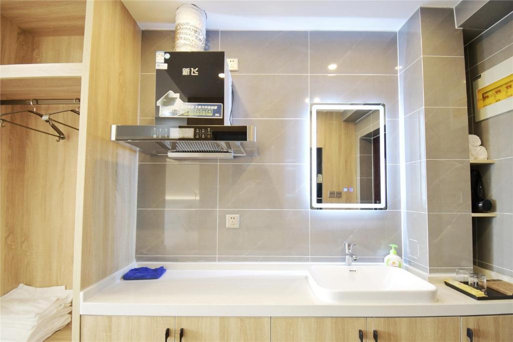 Лоян: Locals Apartment Inn 04
