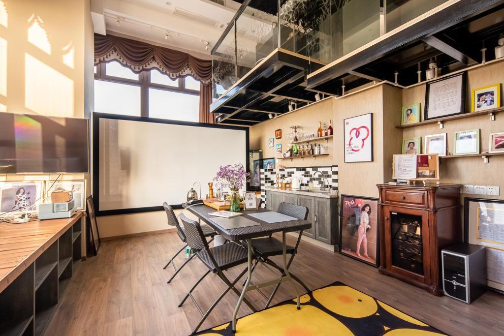 Locals Apartment House 00 — фото 2