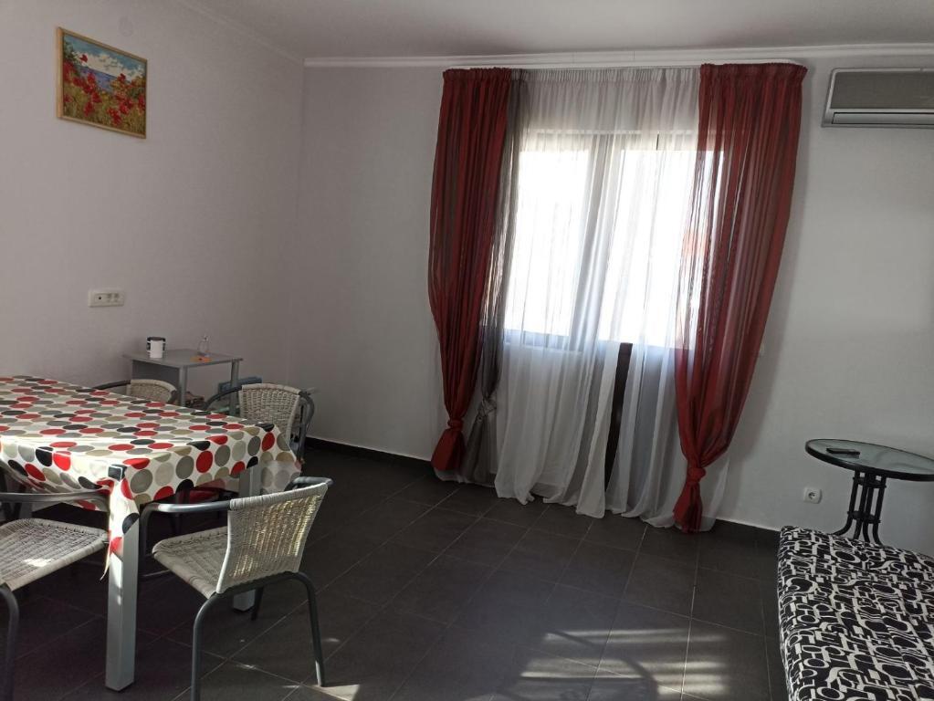 Сутоморе: Yuriy apartments 1