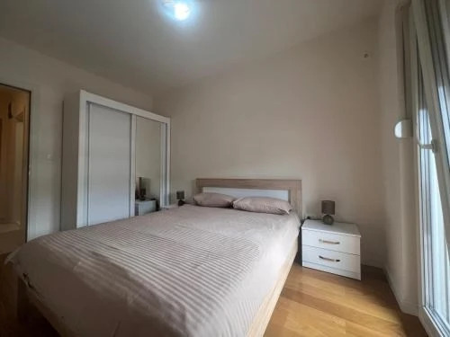 Подгорица: White Homes 48 - Central Point