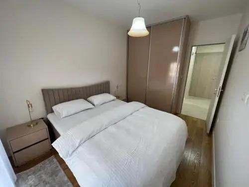 Подгорица: White Homes 48 - Central Point