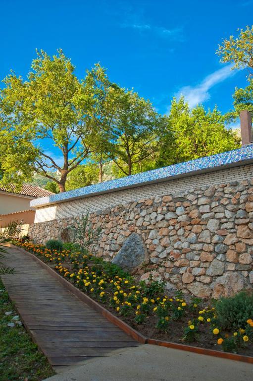 Близикуче: Harmonia Bungalows & Pool