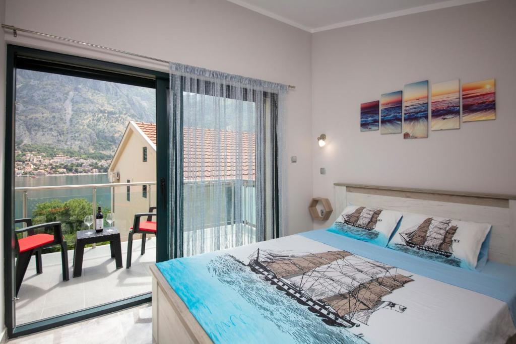 Доброта: Fortress View apartment II