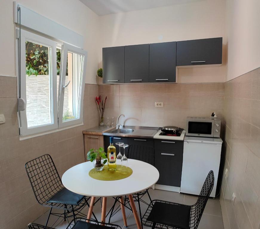 Доброта: Studio Apartman Rea