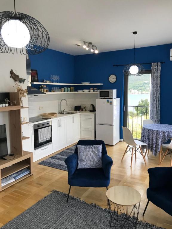 1 BR apartment with spacious terrace — фото 6