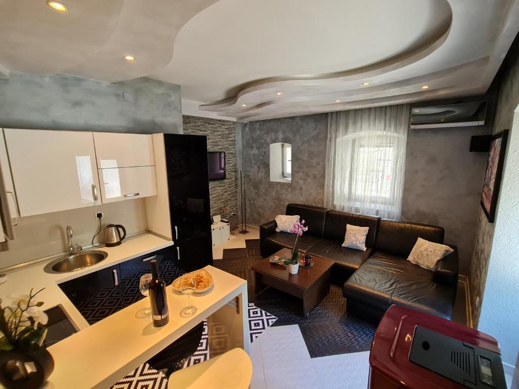 Котор: Stone house apartment