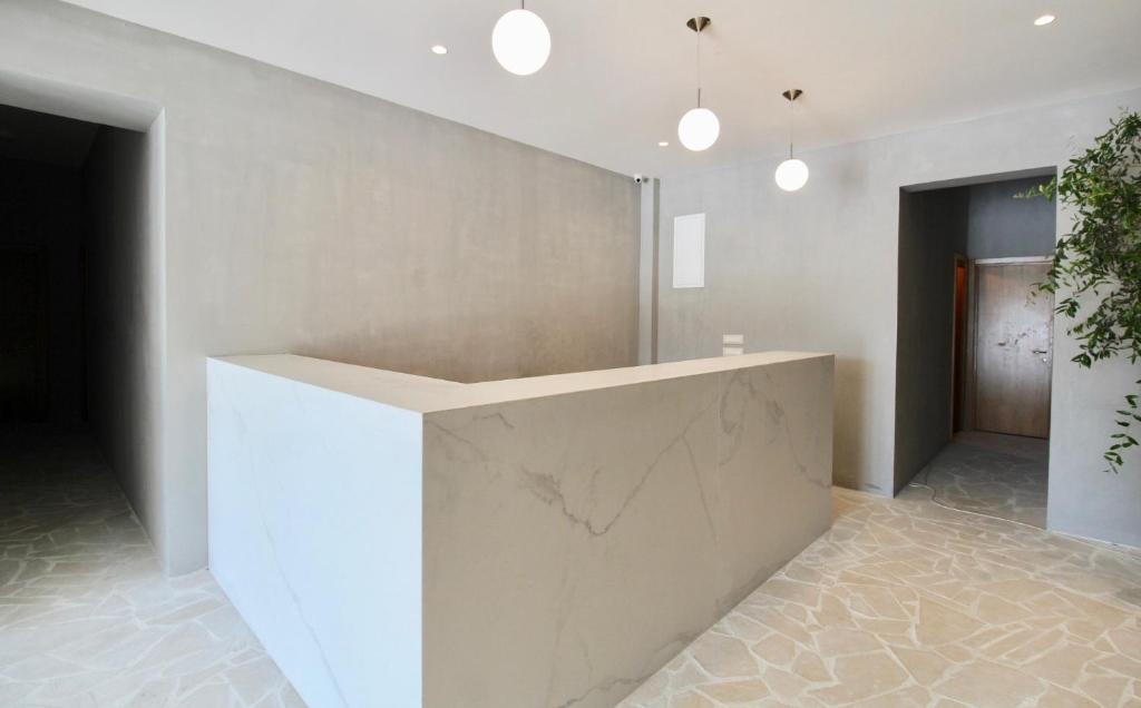 2bd New Dobrota Apt with Bay Views — фото 2